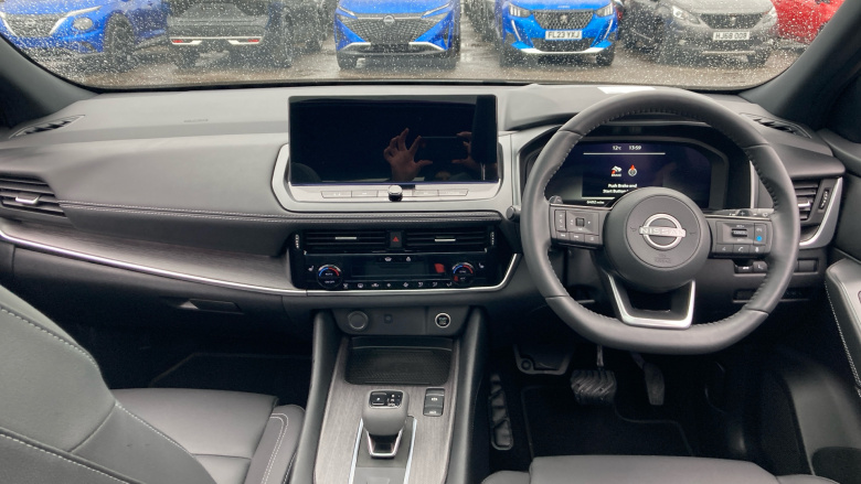 Nissan Qashqai 1.3 DiG-T MH 158 Tekna 5dr Xtronic Petrol Hatchback